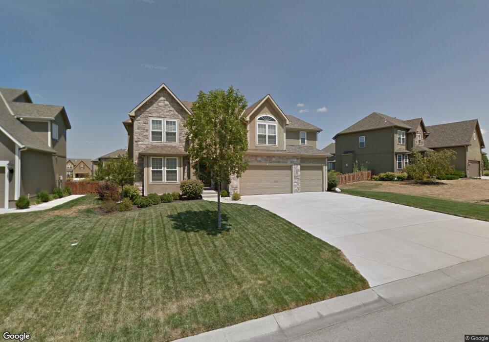 22608 W 56th St, Shawnee, KS 66226 - photo 1