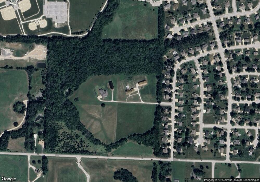 210 Cedar Dr, Raymore, MO 64083 - photo 1