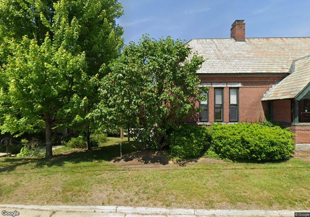 24 Crescent St, Claremont, NH 03743 - photo 1