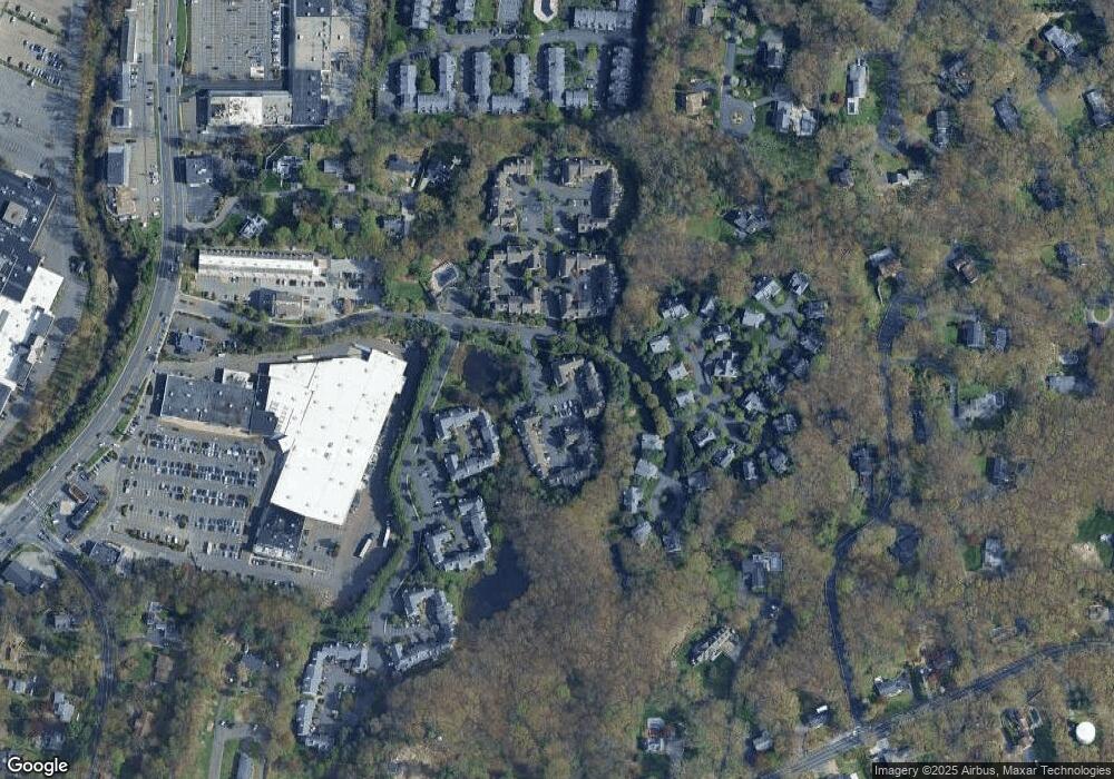 416 Foxboro Dr, Norwalk, CT 06851 - photo 1