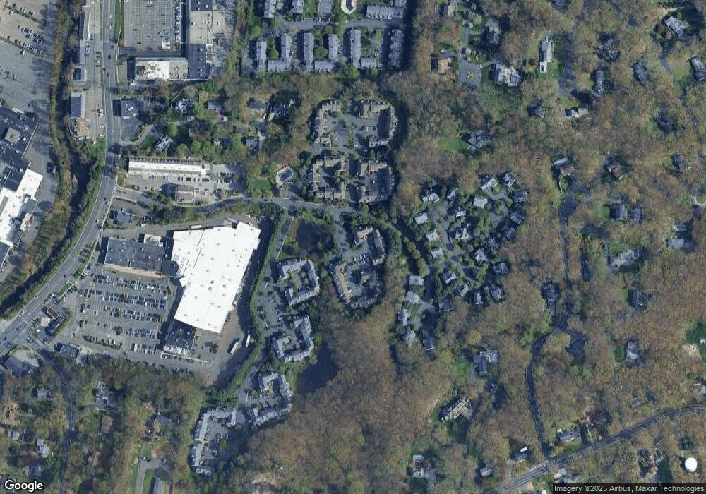 402 Foxboro Dr, Norwalk, CT 06851 - photo 1