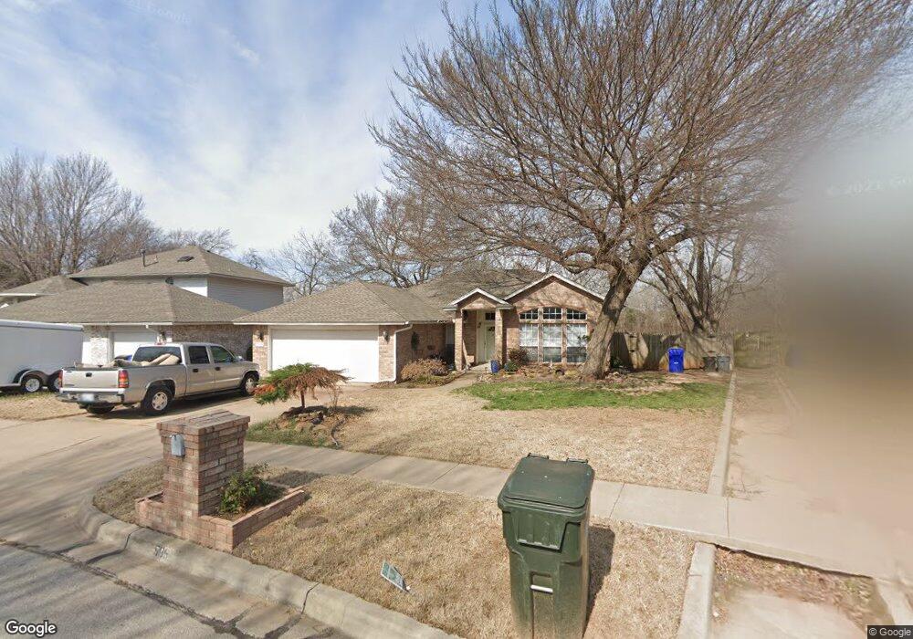 509 Goshawk Dr, Norman, OK 73072 - photo 1