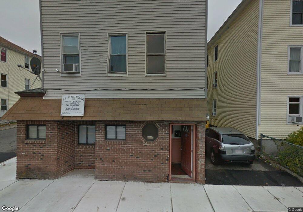 170 Canterbury St unit 2, Worcester, MA 01603 - photo 1