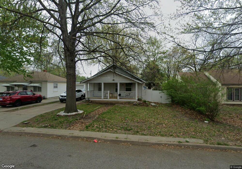 820 SW Orleans St, Topeka, KS 66606 - photo 1
