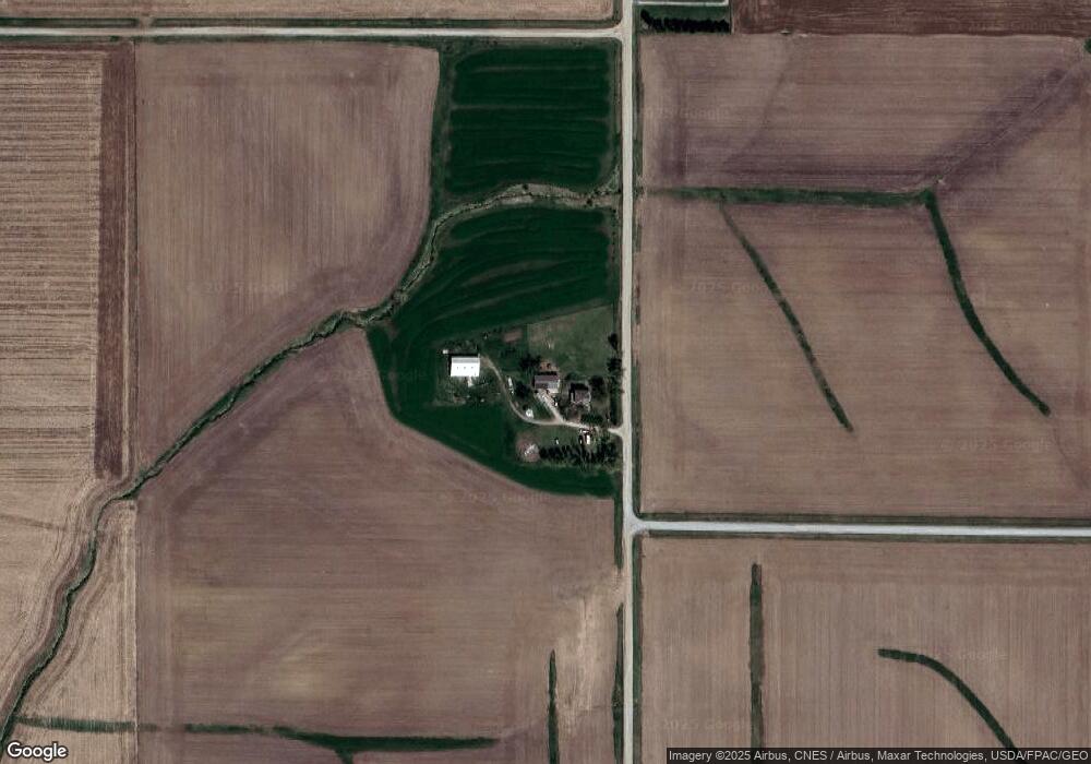 8355 E 20th St N, Newton, IA 50208 - photo 1