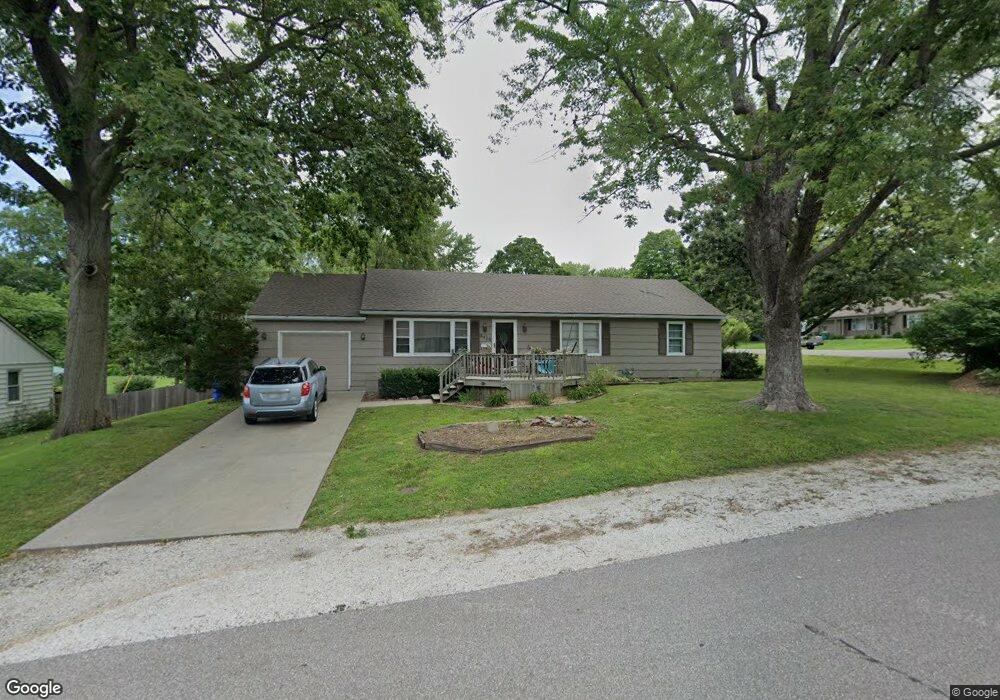 6420 Switzer St, Shawnee, KS 66203 - photo 1