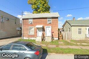 915 4th Ave, Moline, IL 61265