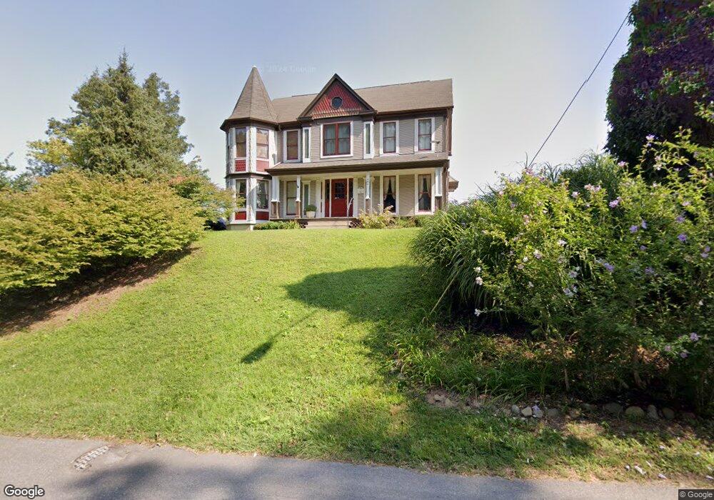 305 E Locust St, Union Bridge, MD 21791 - photo 1