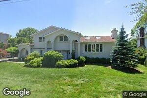 21 S Virginia Ct, Englewood Cliffs, NJ 07632