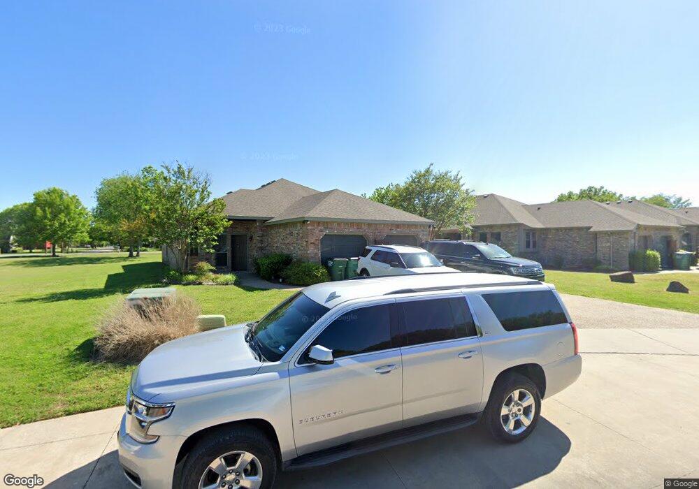 1620 Diamond Cir, Gainesville, TX 76240 - photo 1