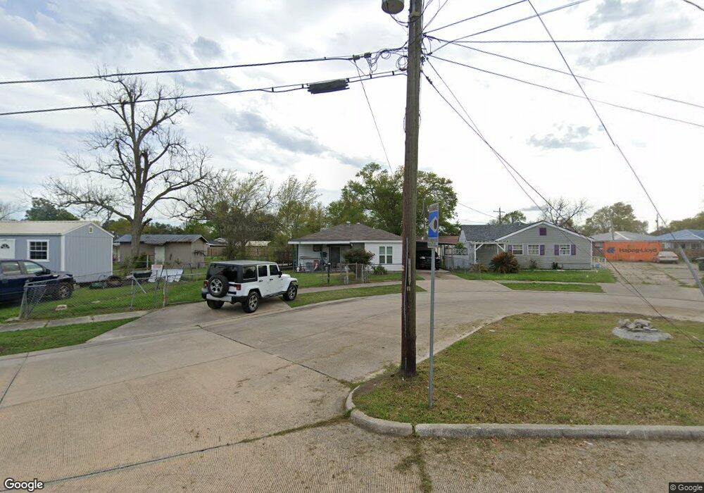 110 Airview Cir, Lake Charles, LA 70615 - photo 1