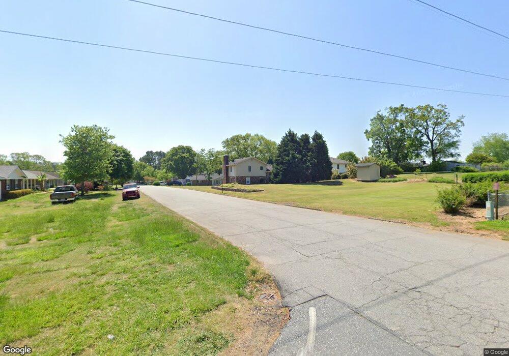 141 Evergreen Ln, Winder, GA 30680 - photo 1