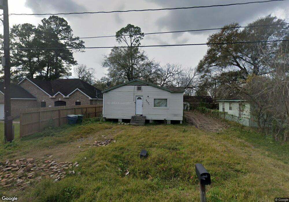 9401 Heatherside St, Houston, TX 77016 - photo 1