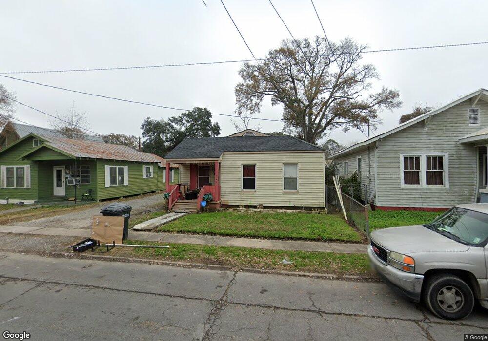 911 Providence St, New Iberia, LA 70560 - photo 1