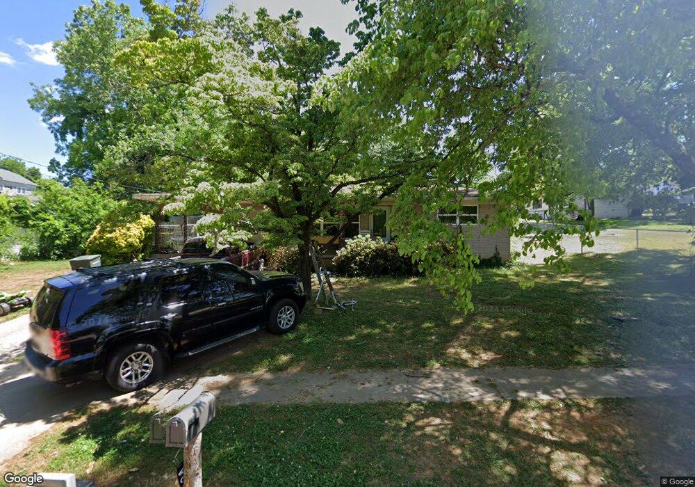 134 Nacoochee St, Cornelia, GA 30531 - photo 1