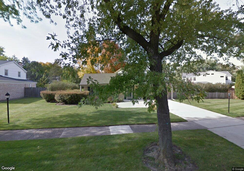 3026 Maple Leaf Dr, Glenview, IL 60026 - photo 1