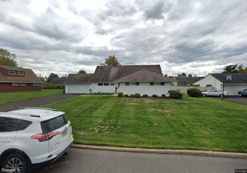 14 Spinythorn Rd, Levittown, PA 19056 - photo 1