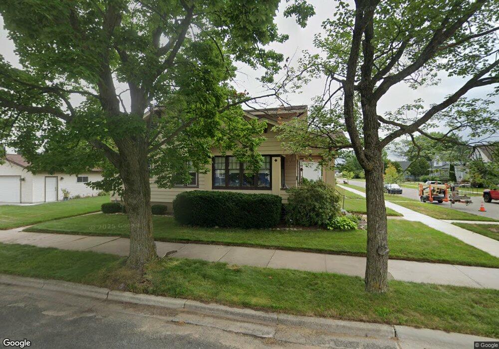 1516 16th Ave, Menominee, MI 49858 - photo 1