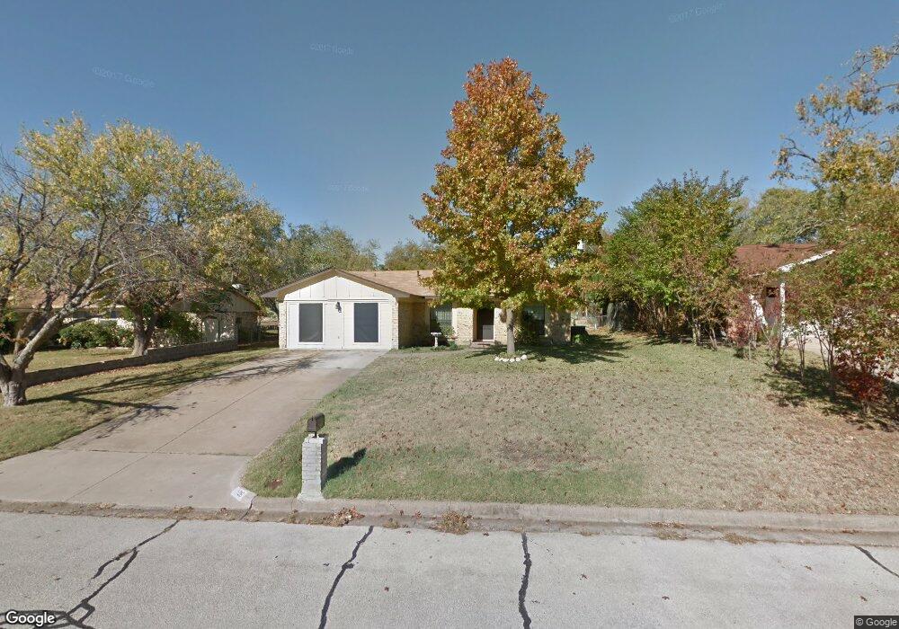 1106 Vivienne St, Weatherford, TX 76086 - photo 1