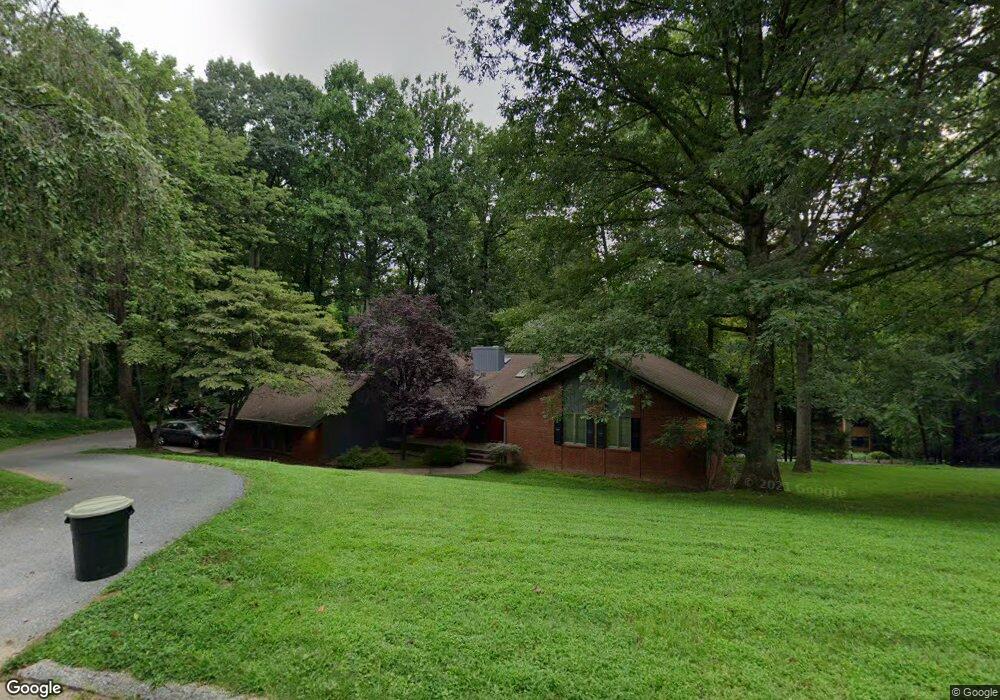 11113 Valley Heights Dr, Owings Mills, MD 21117 - photo 1