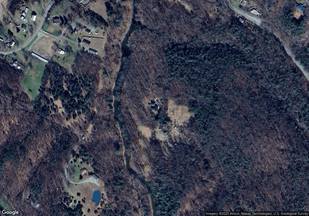 255 Day Lilly Ln, Berkeley Springs, WV 25411 - photo 1