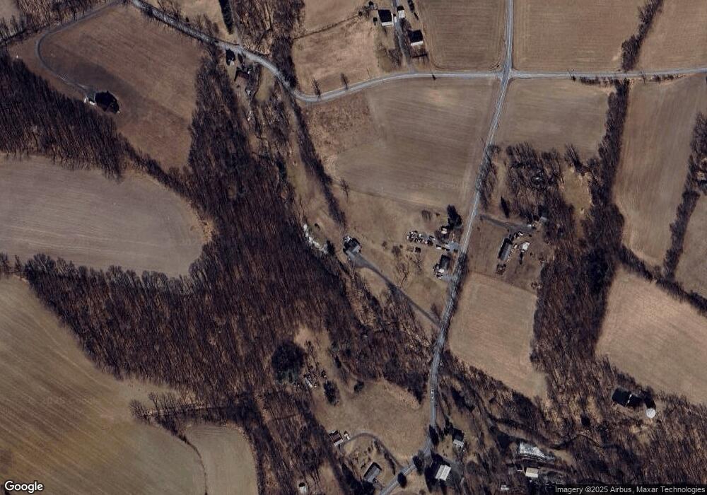 255 Grouse Dr, Bath, PA 18014 - photo 1