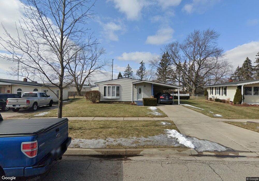 812 Cypress Dr, Davison, MI 48423 - photo 1