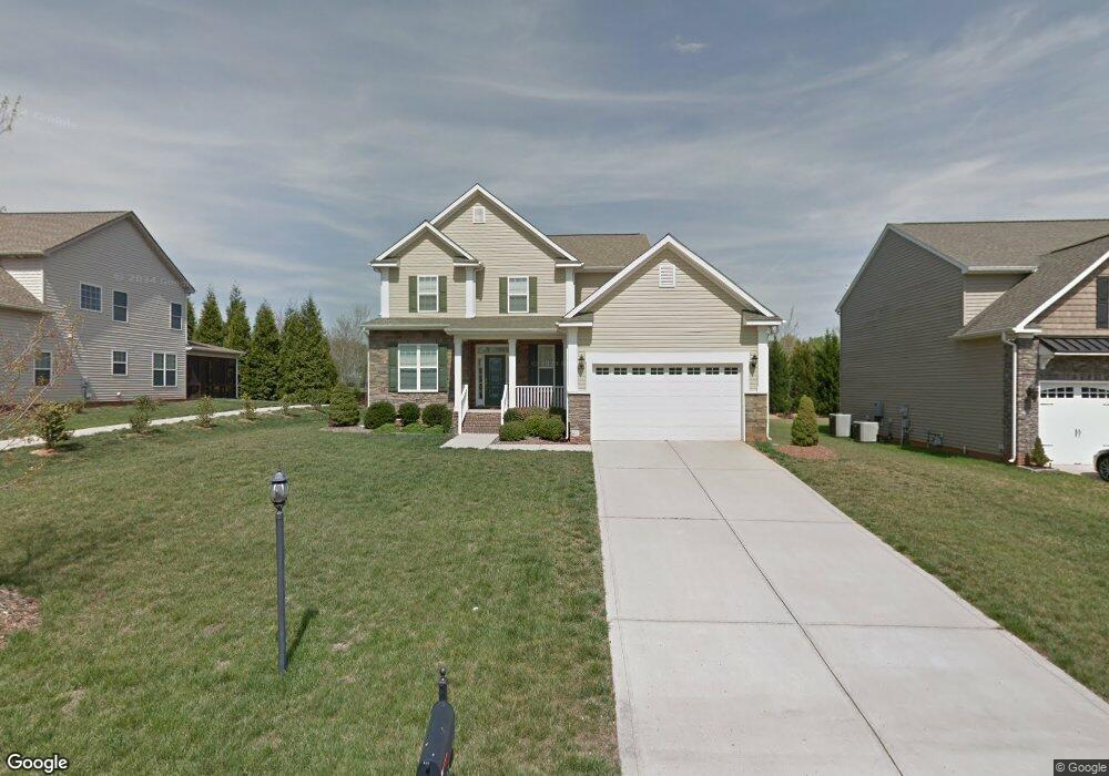 2016 Curry Ln, Clover, SC 29710 - photo 1