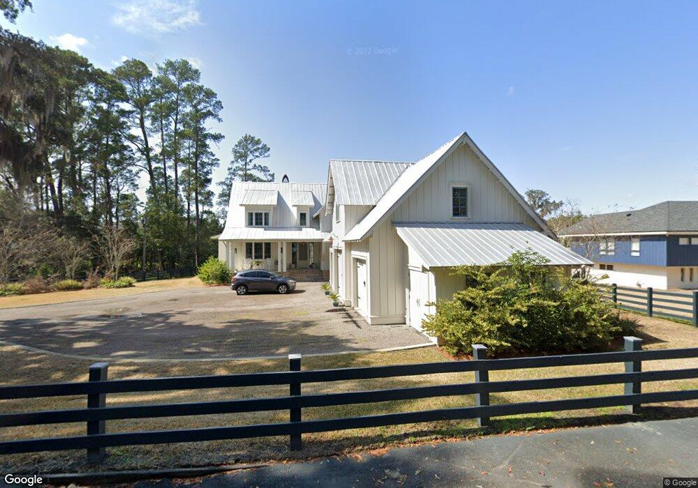 305 Bonaventure Rd, Thunderbolt, GA 31404 - photo 1