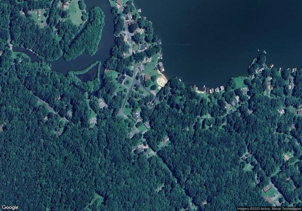 2089 S Lakeshore Dr, Louisa, VA 23093 - photo 1