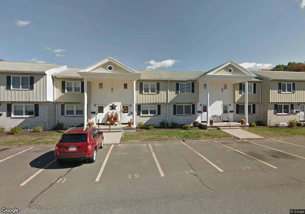 21 Yorktown Ct, Chicopee, MA 01020 - photo 1