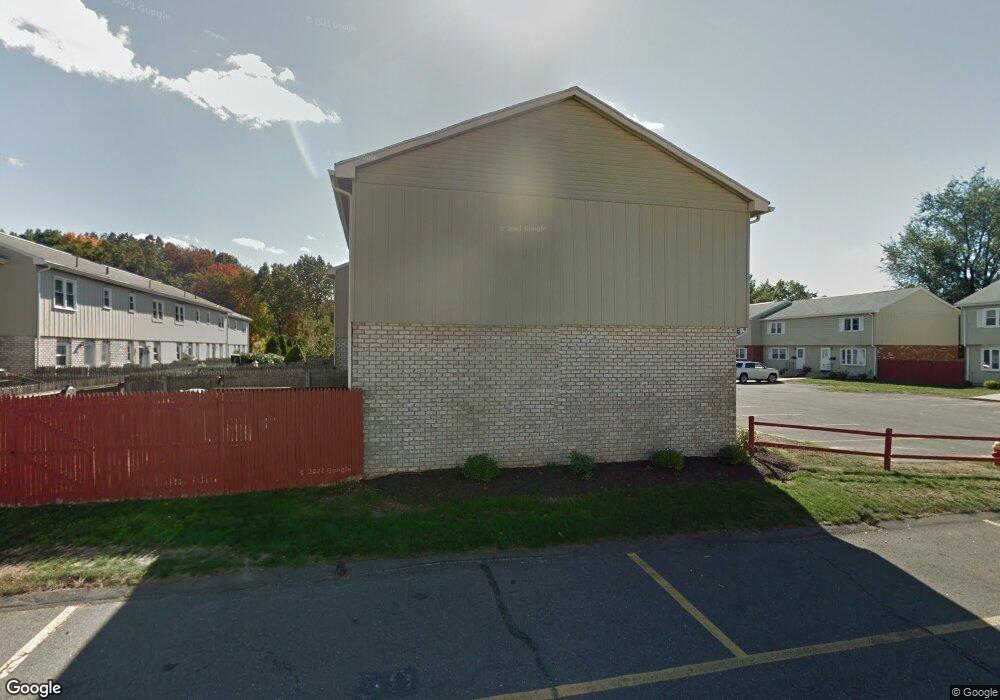 23 Yorktown Ct unit 23, Chicopee, MA 01020 - photo 1