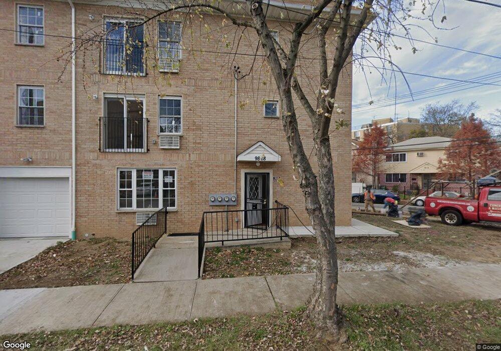 98-08 197th St unit 2nd, Hollis, NY 11423 - photo 1