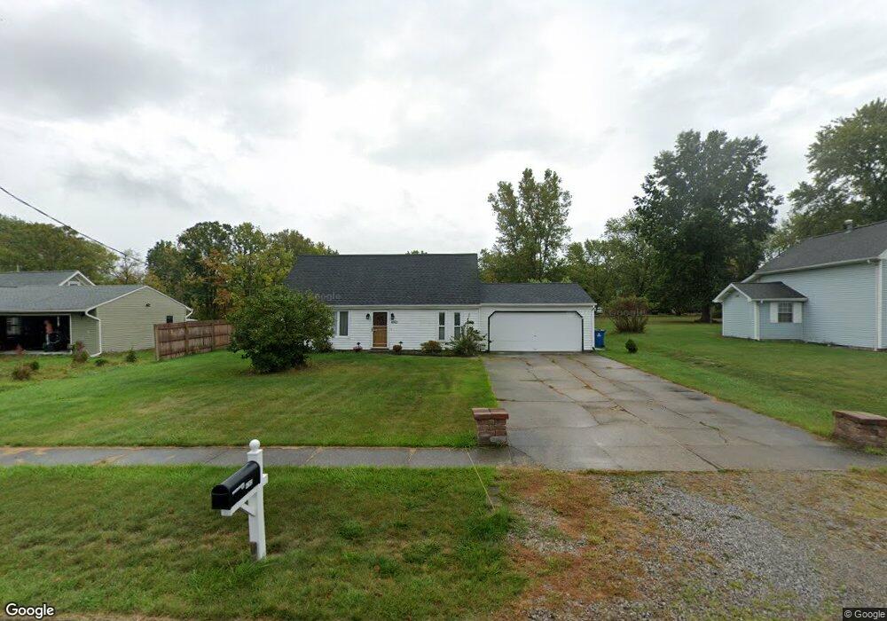 4260 Hawthorne Ave, Sheffield Lake, OH 44054 - photo 1