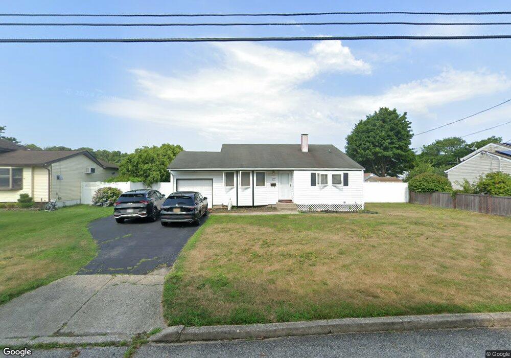 3012 Acorn Ave, Medford, NY 11763 - photo 1