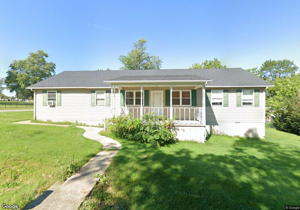 411 Marsh St, Harrisburg, IL 62946 - photo 1
