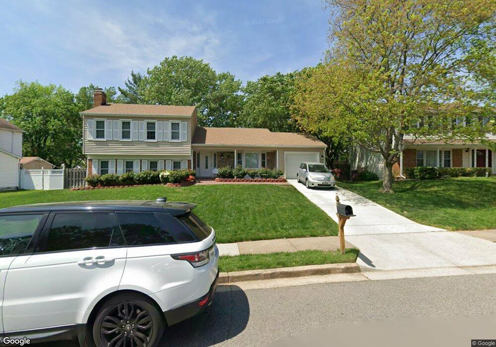 7928 Edinburgh Dr, Springfield, VA 22153 - photo 1