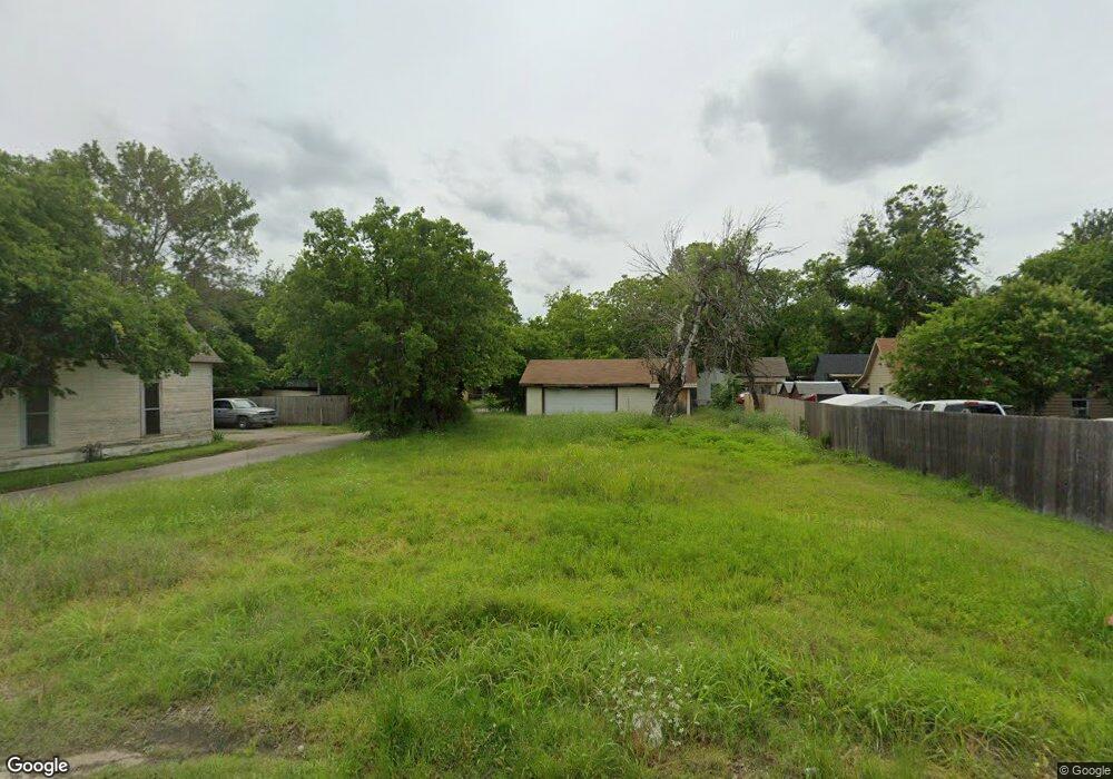 725 N Border St, Cleburne, TX 76031 - photo 1