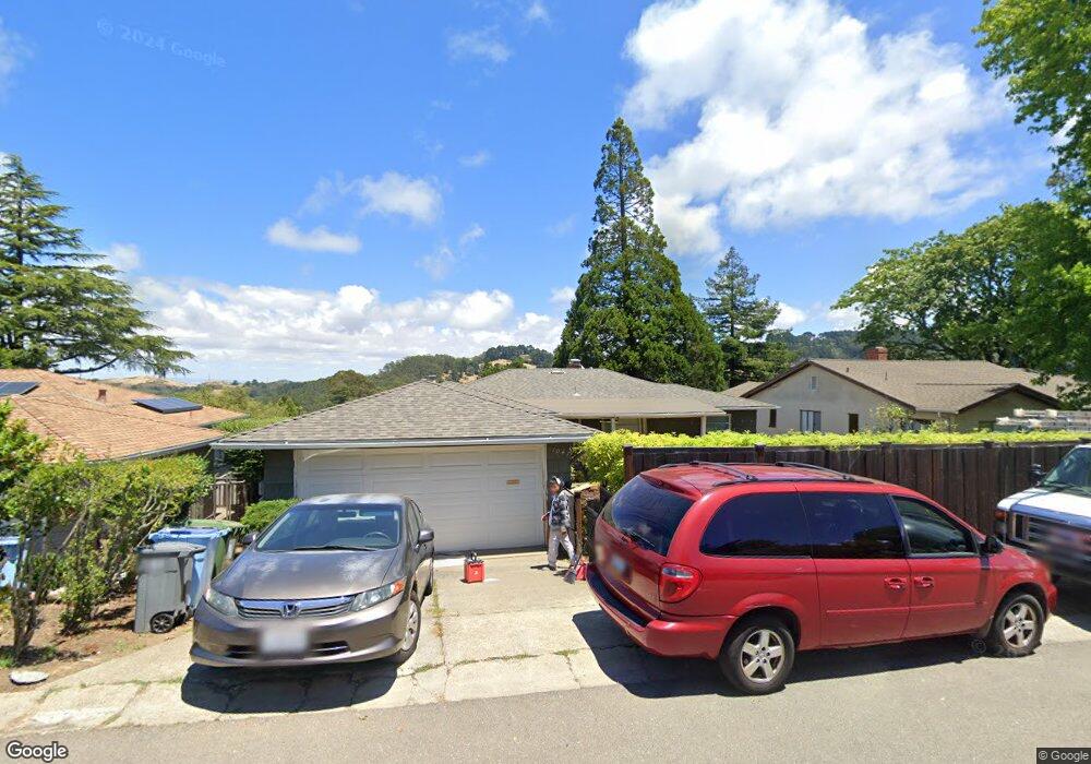 1047 Overlook Rd, Berkeley, CA 94708 - photo 1