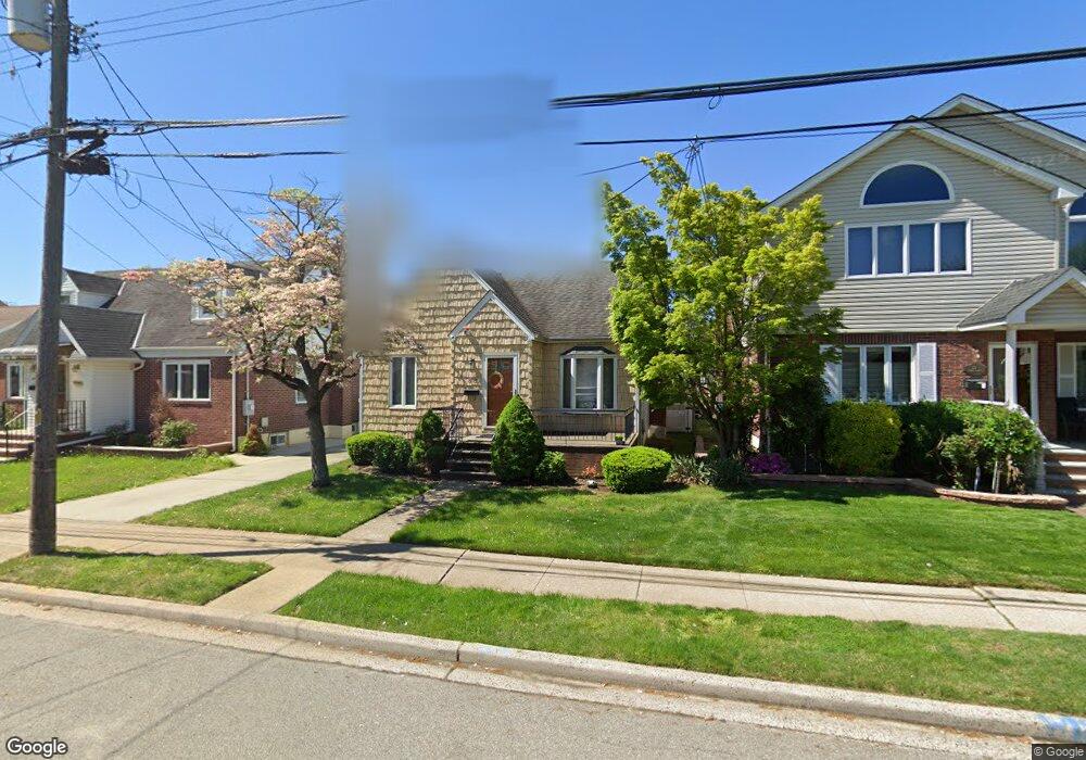 55 Paul Ave, New Hyde Park, NY 11040 - photo 1