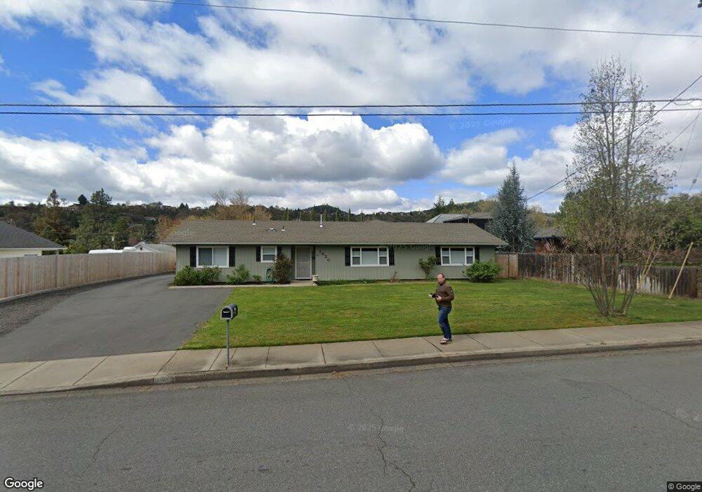 1520 NW Hawthorne Ave, Grants Pass, OR 97526 - photo 1