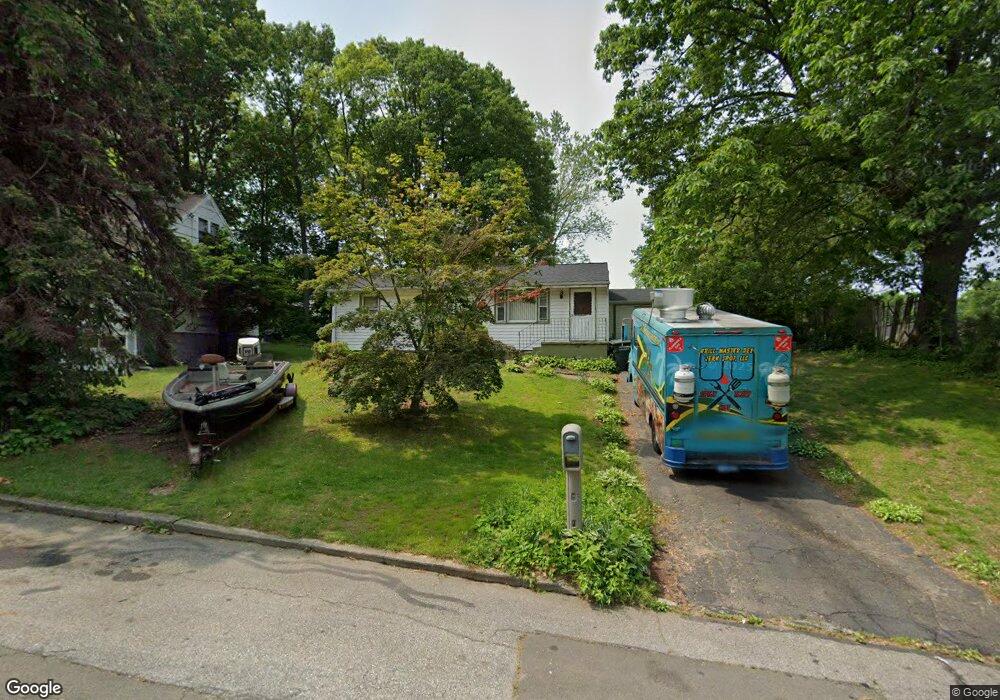 38 Clearview Dr, Bridgeport, CT 06606 - photo 1