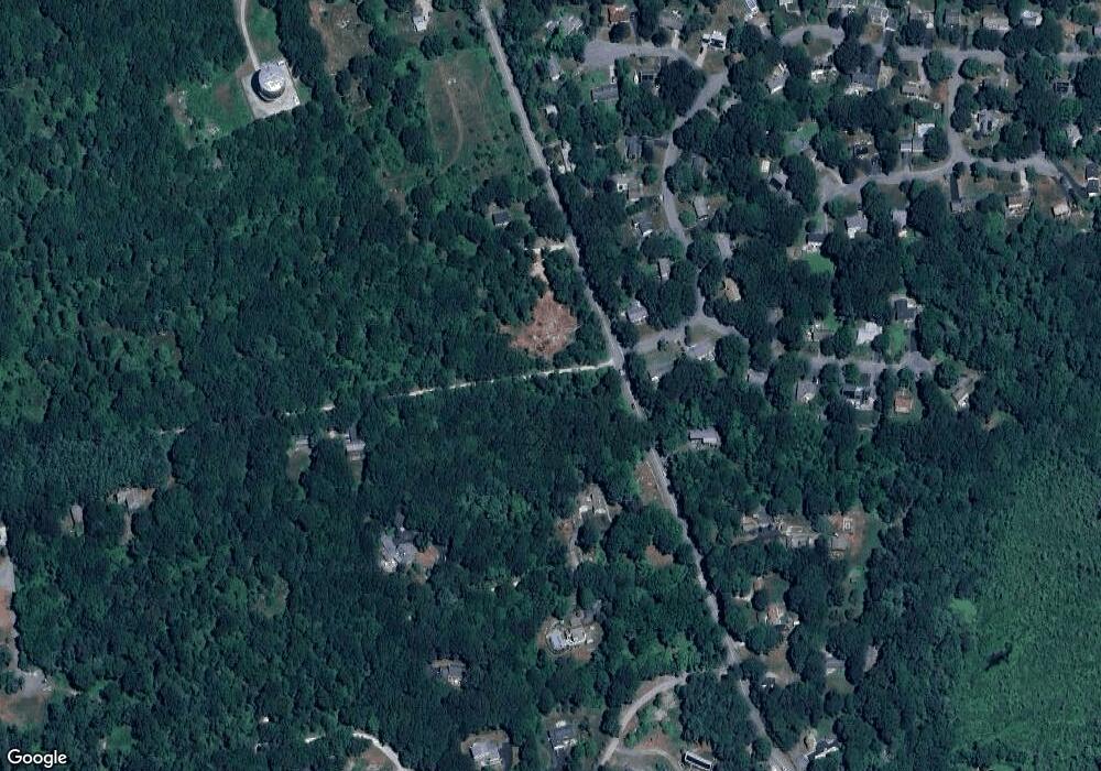 422D South Rd, Wakefield, RI 02879 - photo 1