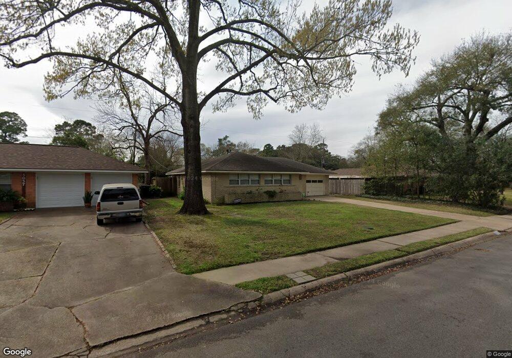 5041 Viking Dr, Houston, TX 77092 - photo 1