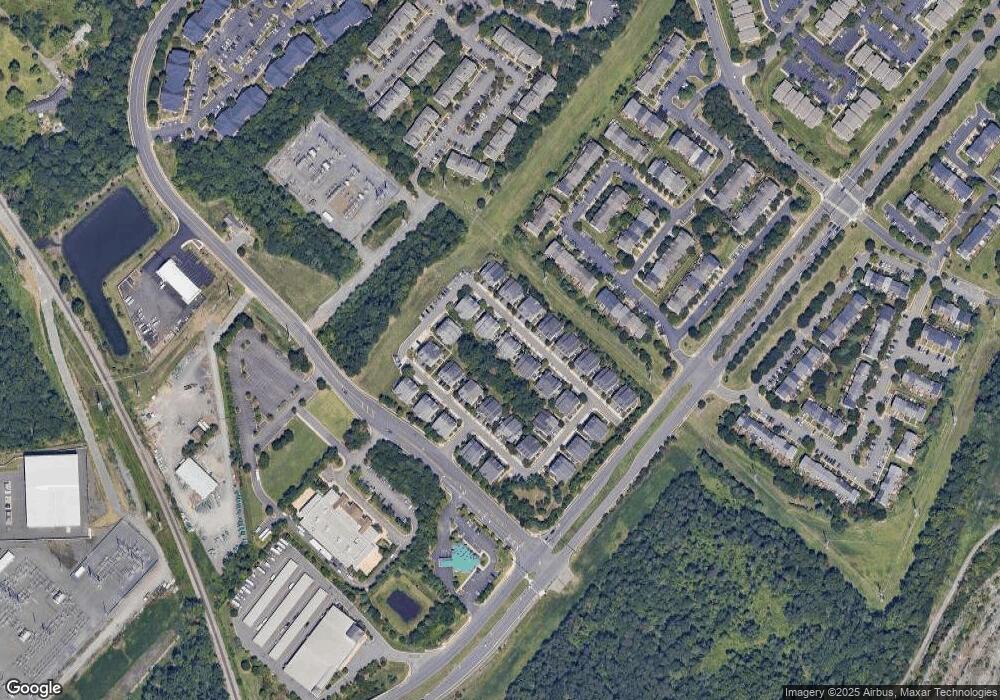 11215 Wortham Crest Cir unit 66, Manassas, VA 20109 - photo 1