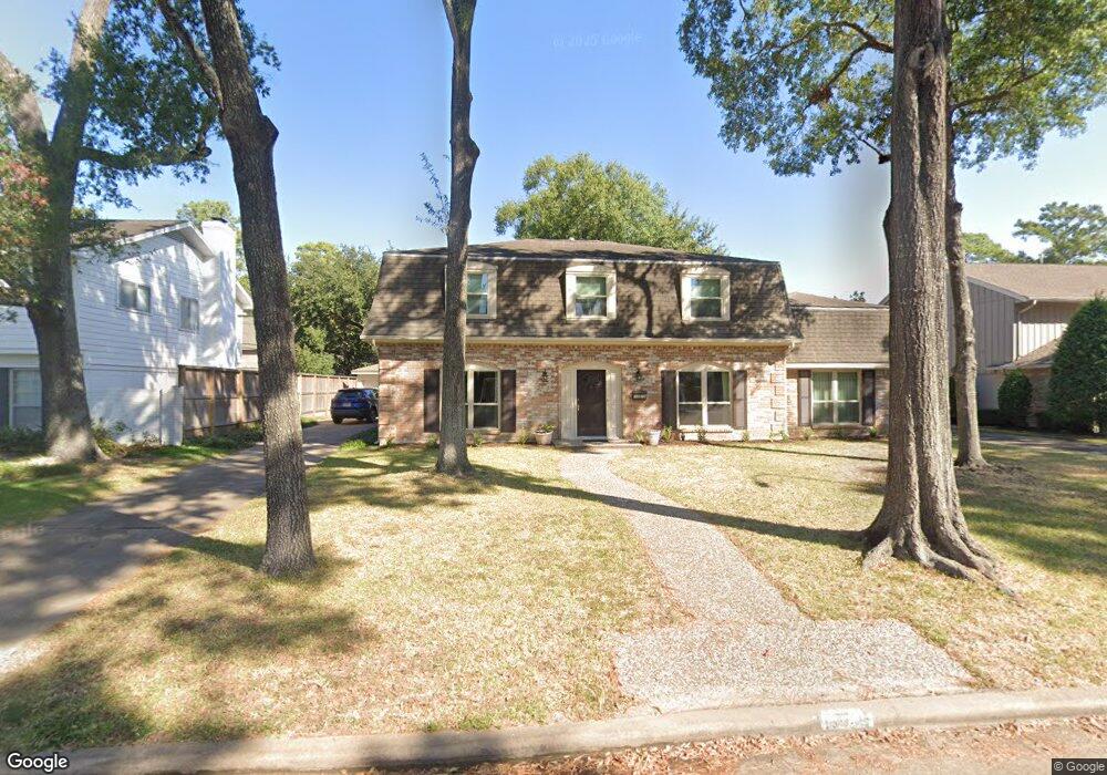 13510 Kingsride Ln, Houston, TX 77079 - photo 1