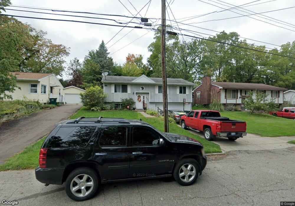 3514 Cooley Dr, Lansing, MI 48911 - photo 1