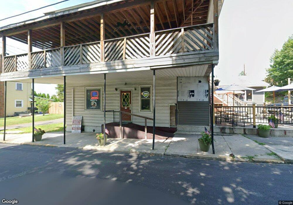 320 Center Aly unit 330, Lehighton, PA 18235 - photo 1