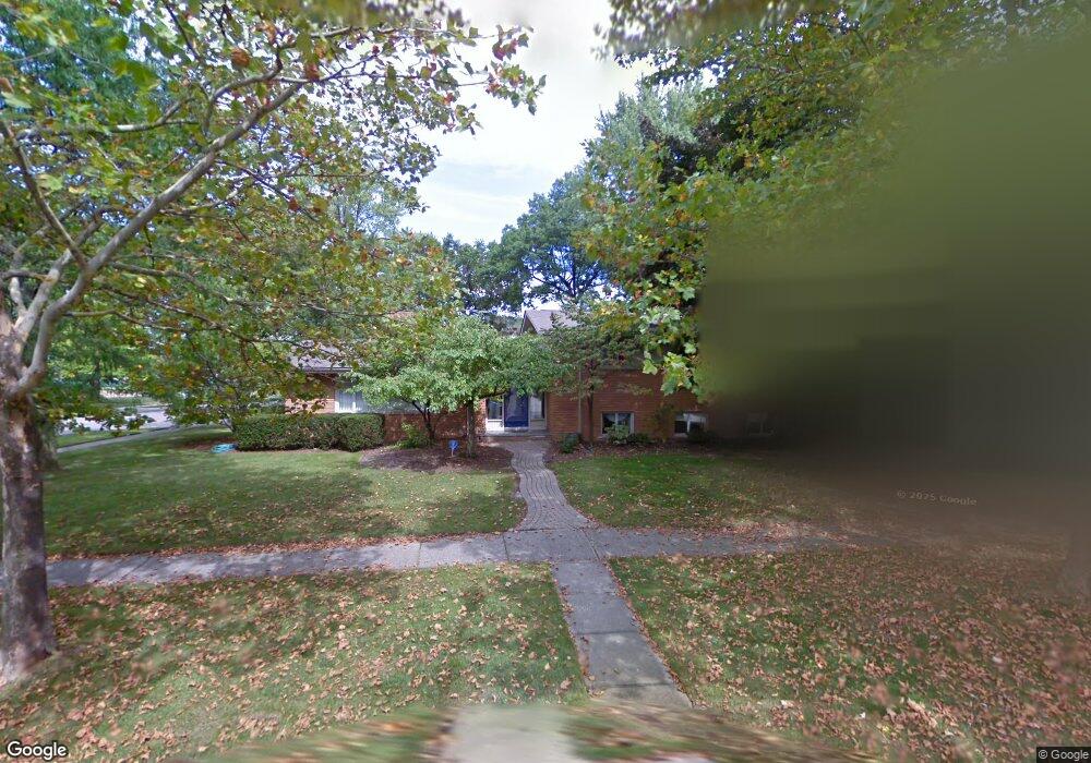 340 Lothrop Rd, Grosse Pointe Farms, MI 48236 - photo 1