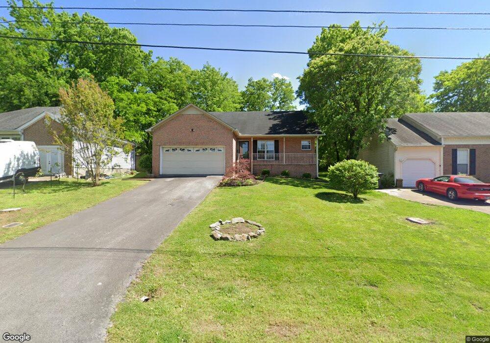 241 Valley Dr, Columbia, TN 38401 - photo 1